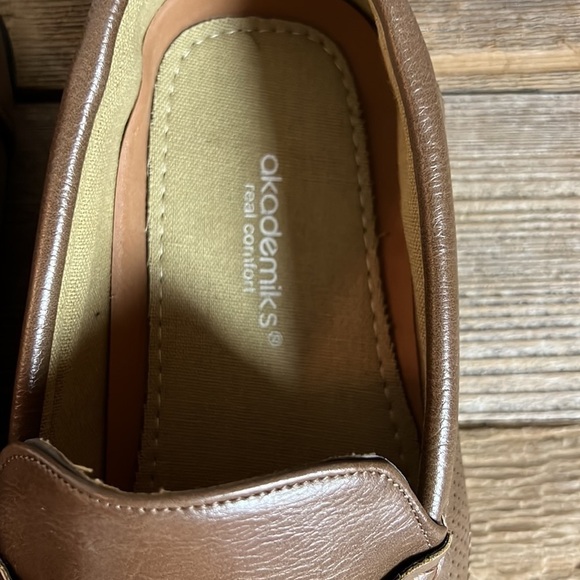 Akademiks brown stride slip on loafer. Size 13. NWOT. - Picture 5 of 6